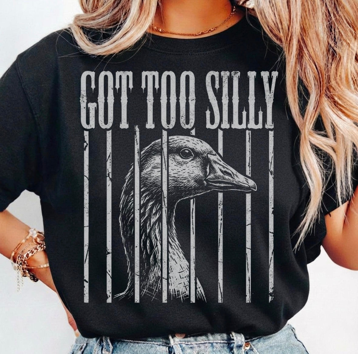 The goose that got too silly tee