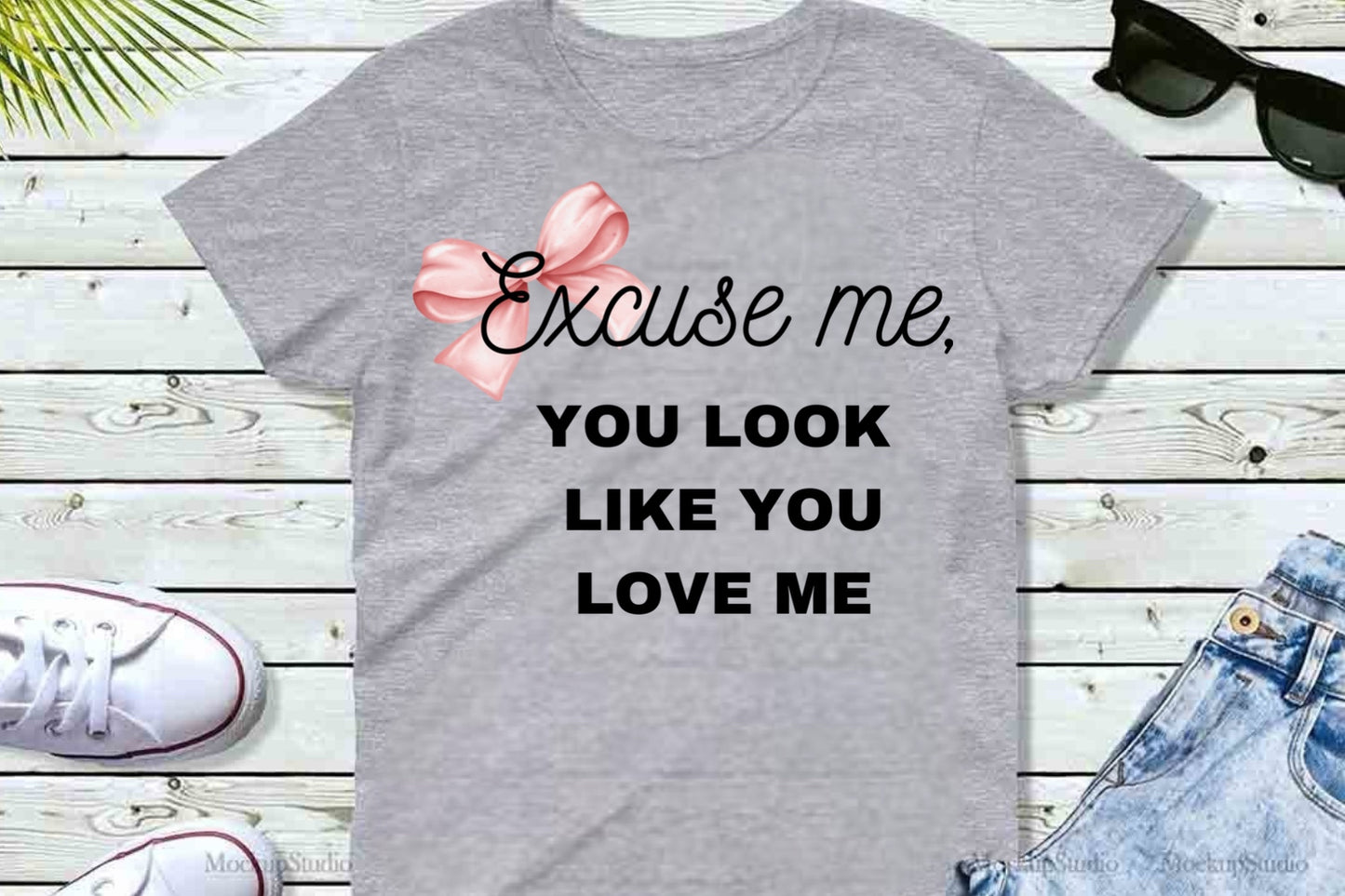 Excuse me, It Looks Like You Love Me gray Tshirt